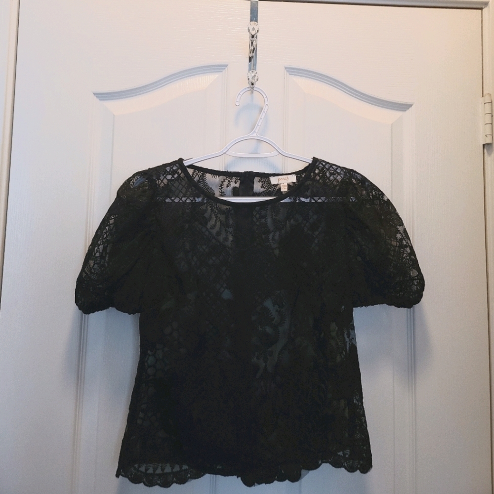 *NWOT* Black Lace Crop Blouse, M/L